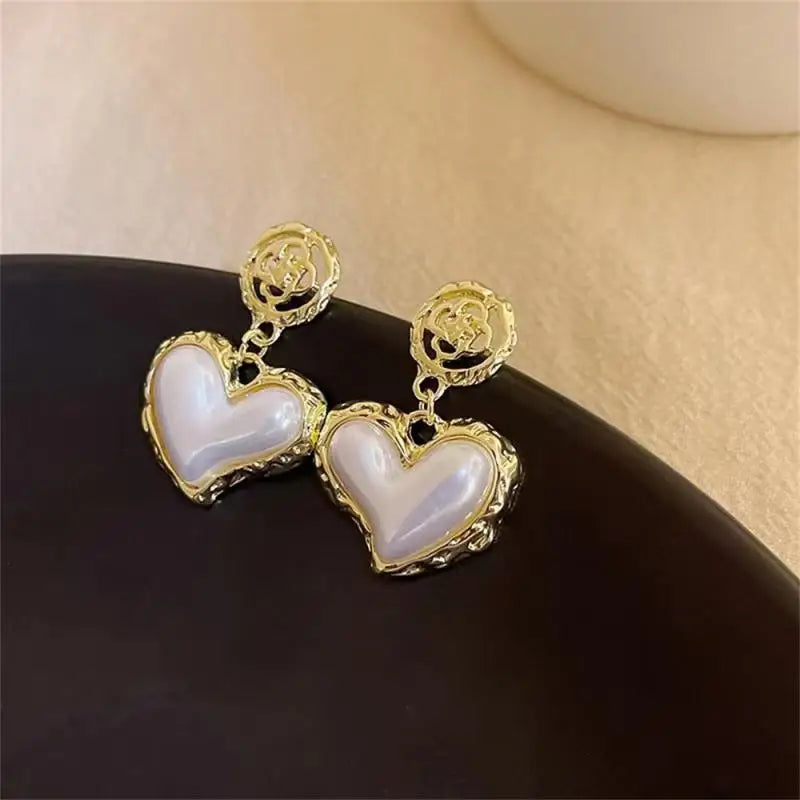 Sparkling Crystal Luxury Accessories Elegant Design Personalized Earrings In Pearls And Crystals Ladies Jewelry Necessity