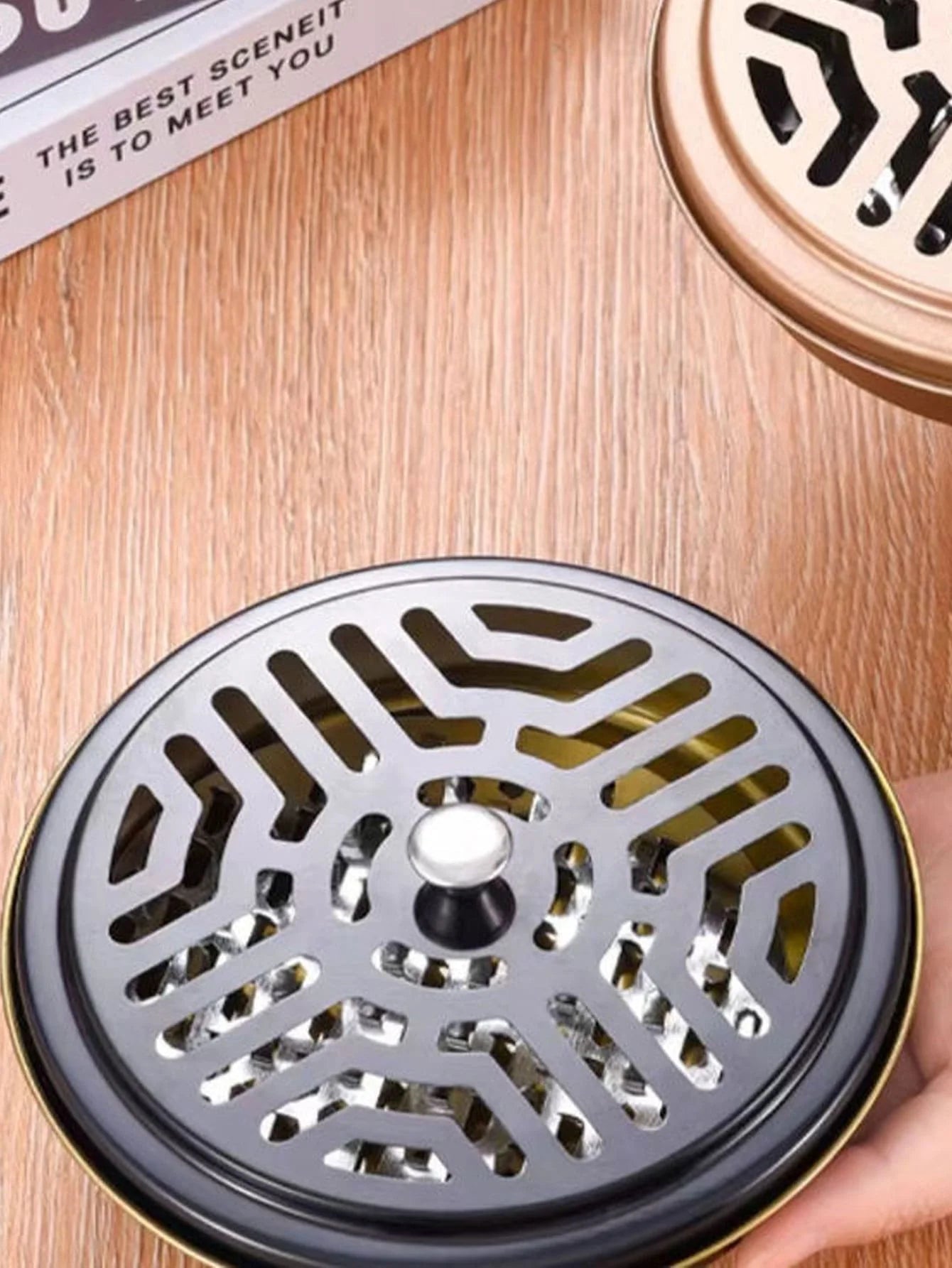 Stainless steel mosquito coil tray holder, household with cover, ash connection, fire prevention, and scald prevention creative